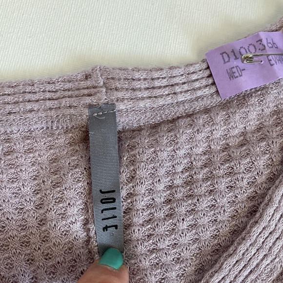 Jolie Long Sleeves Buttoned Front Mid Cropped Top Size Large (Junior) - Picture 7 of 7